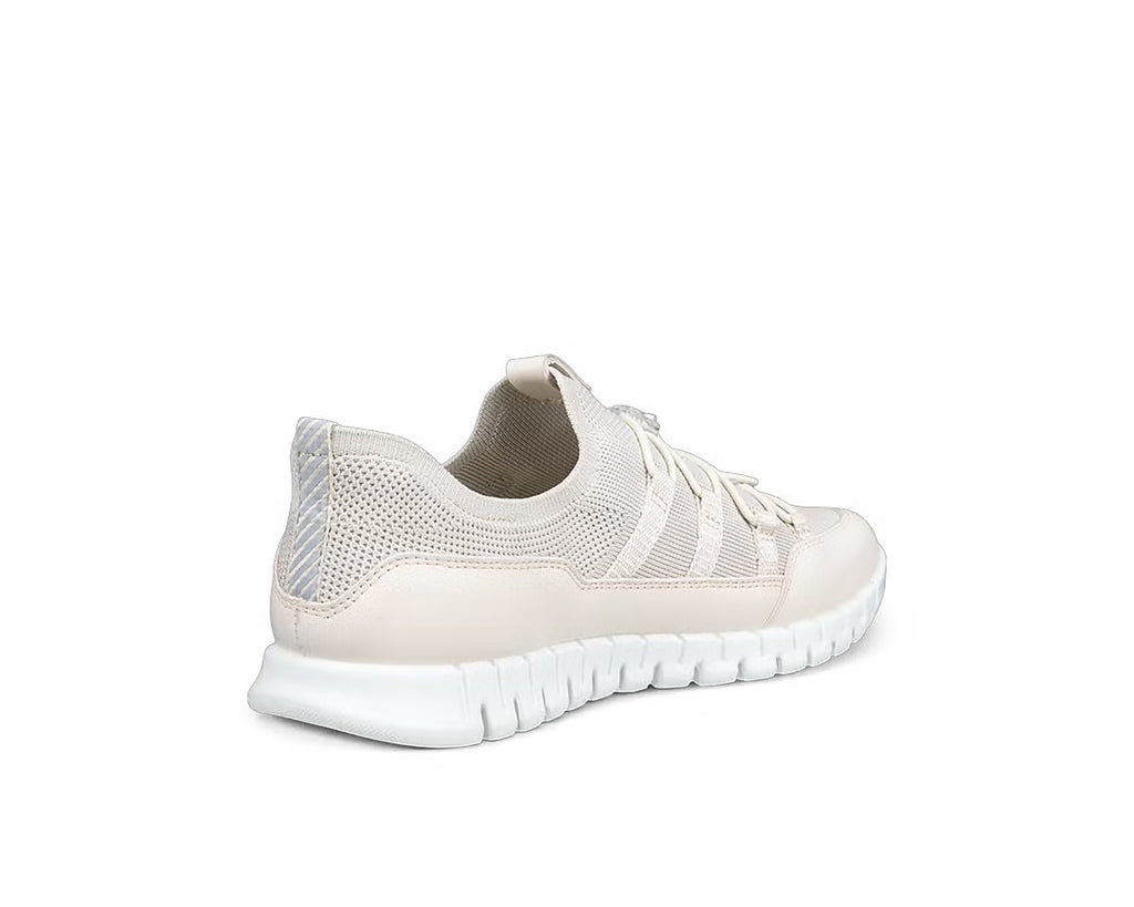 Women`s Gruuve Lite Textile Lace-Up Shoe