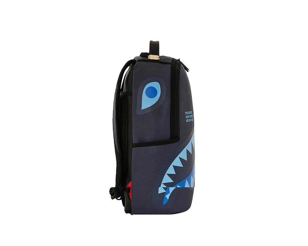 SHARK CENTRAL LATE ARRIVAL DLXSV BACKPACK