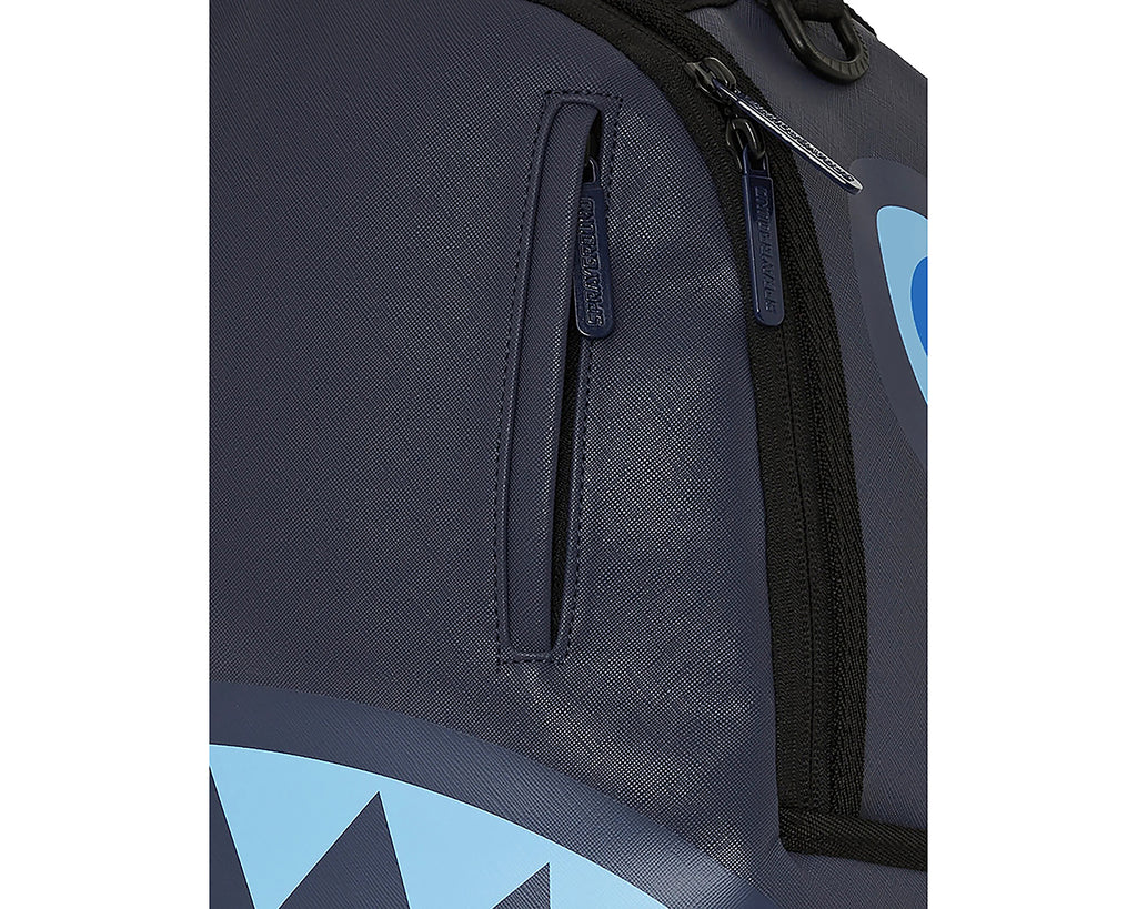 SHARK CENTRAL LATE ARRIVAL DLXSV BACKPACK