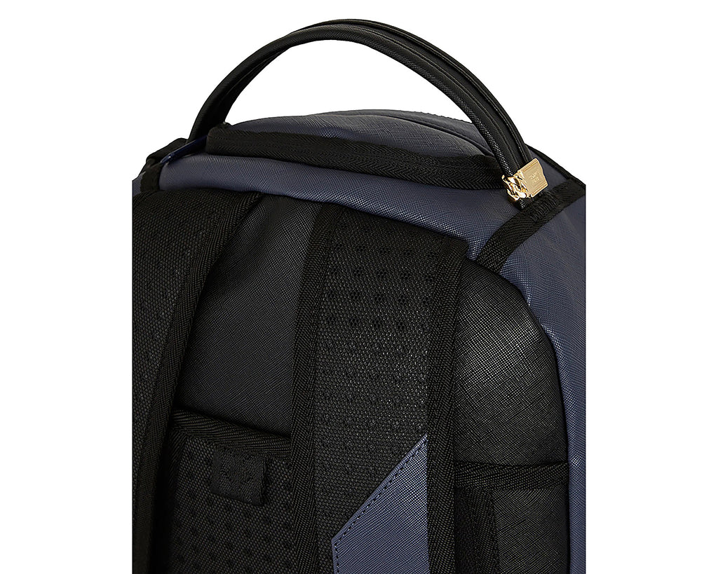 SHARK CENTRAL LATE ARRIVAL DLXSV BACKPACK