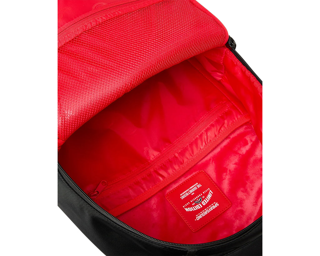 SHARK CENTRAL 2 BEYOND BACKPACK