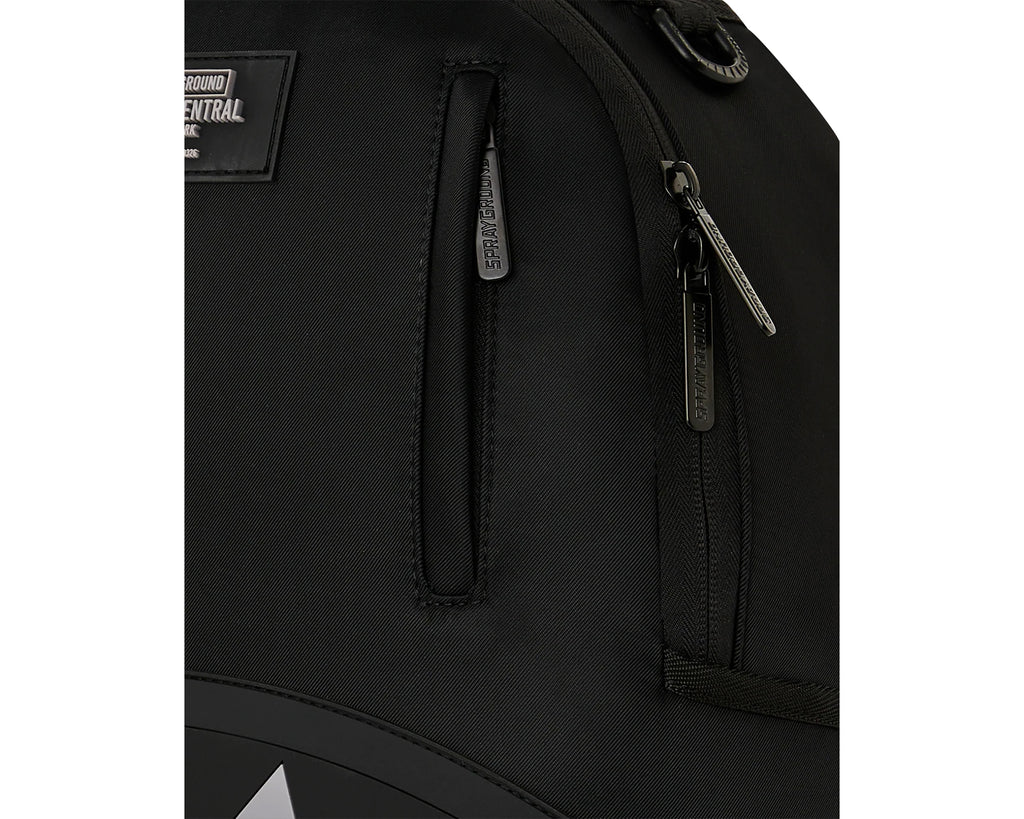 SHARK CENTRAL 2 DARK MODE BACKPACK