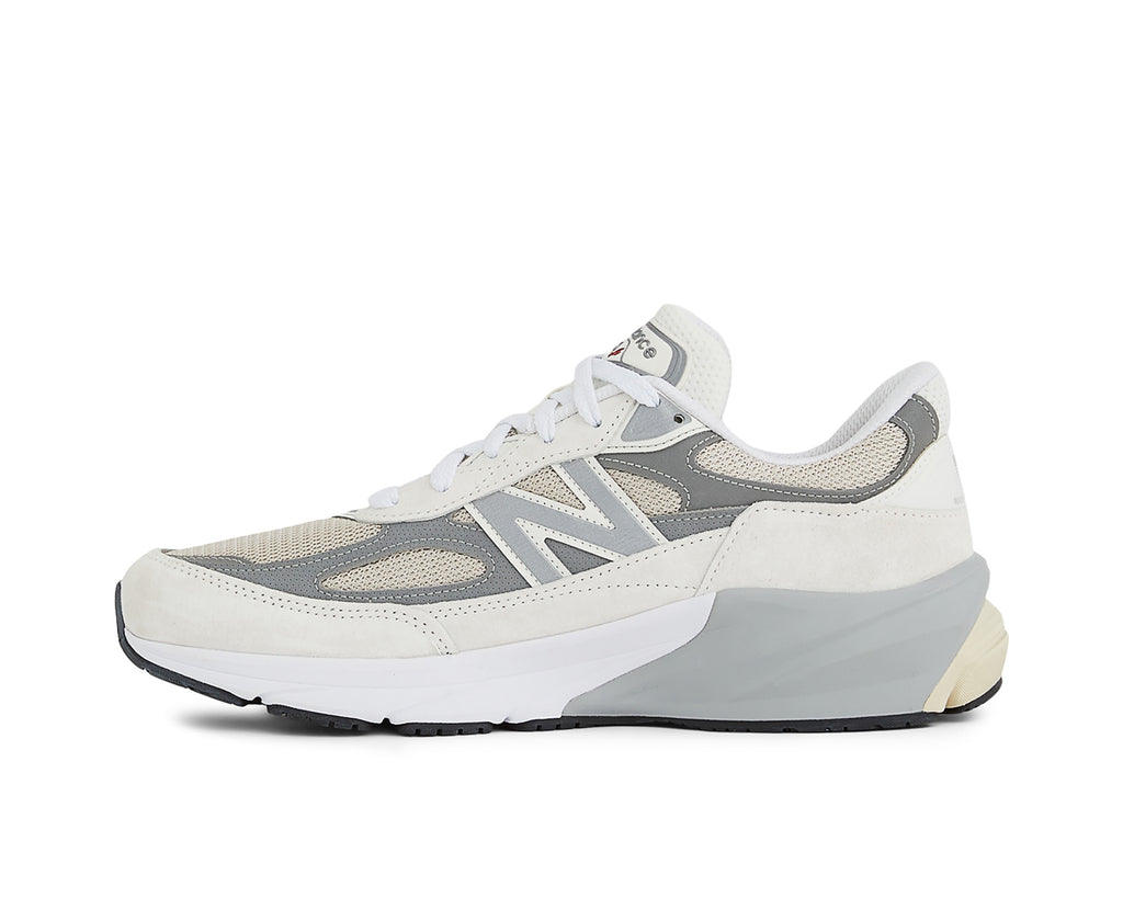 Men`s 990v6 NB Sneakers