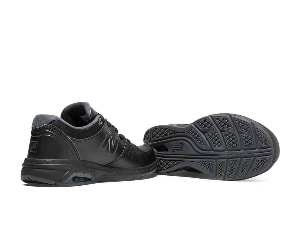 Women`s WW813 Walking Sneaker(Wide Width)