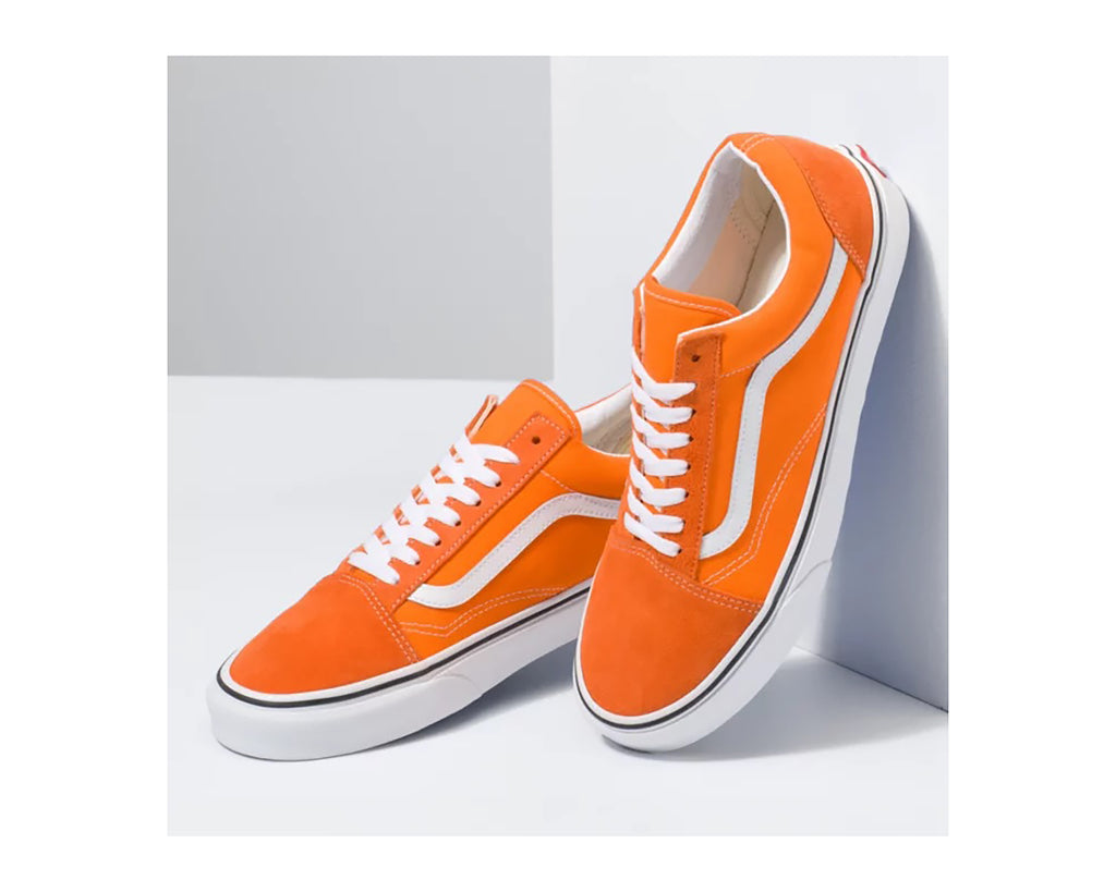 ORANGE TIGER TRUE WHITE