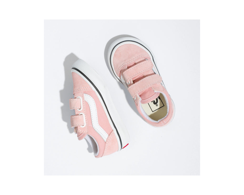 POWDER PINK TRUE WHITE