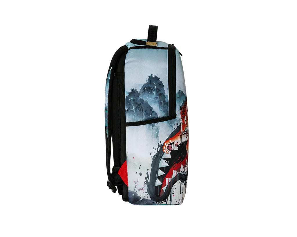 TIGER CLAW MOUNTAIN BACKPACK
