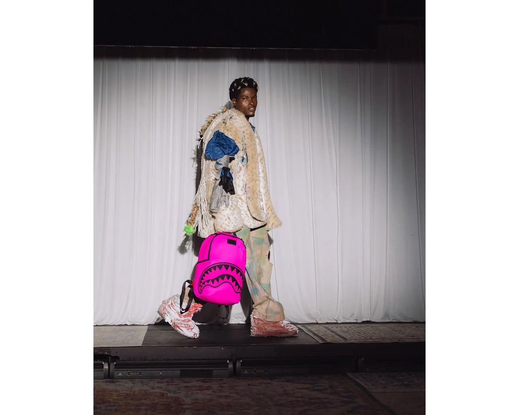 SHARK CENTRAL 2 PINK CODE BACKPACK