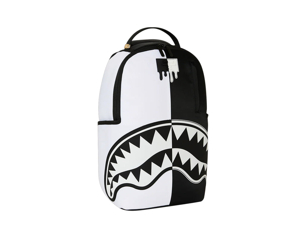 SHARK CENTRAL 2 BEYOND BACKPACK
