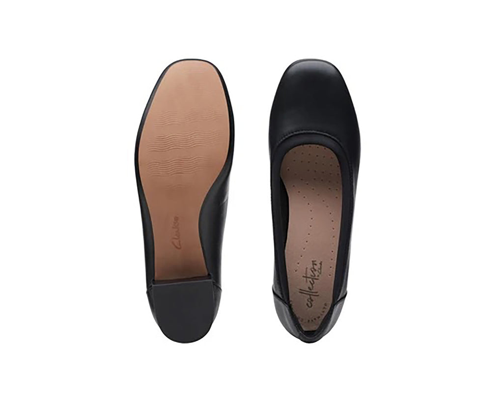 Clarks shop chartli fame